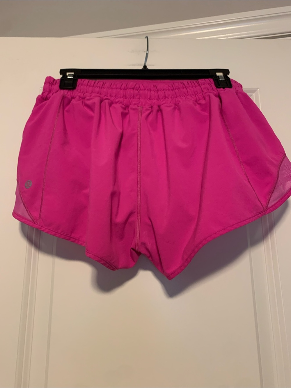 Lululemon Ripened Raspberry LR Hotty Hot
Sz 10, flaws pictured - Picture 5 of 7